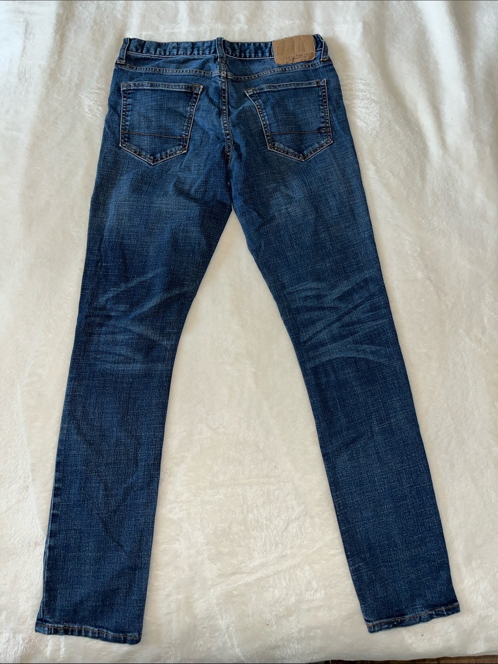 Aeropostale Men's Slim Taper Jeans in Dark Blue EUC - Picture 2 of 4